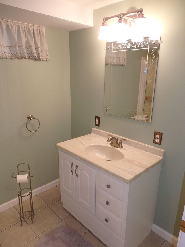 UNIT-2 - 140 Pine Tree Ridge Dr, Condo with 2 bedrooms, 3 bathrooms and null parking in Waterford MI | Image 26