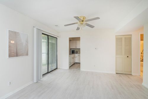 56-421 Redding Rd, Lexington, KY, 40517 | Card Image