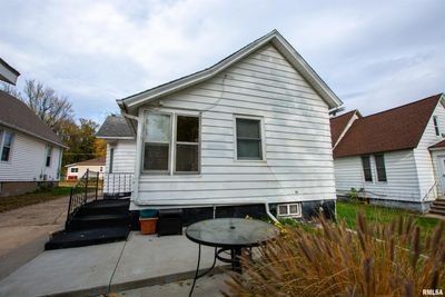 743 15 Th Avenue South, House other with 2 bedrooms, 1 bathrooms and null parking in Clinton IA | Image 3