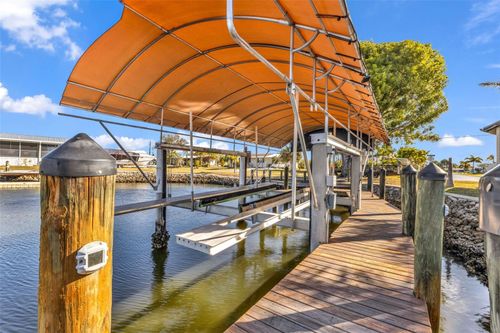 700 Longbeach Ct, Punta Gorda, FL, 33950-7701 | Card Image