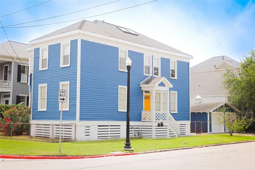 1101 Church Street, Galveston, TX, 77550 | Card Image
