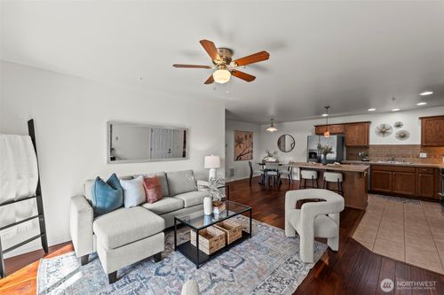 unit-201-1411 Evergreen Park Dr Sw, Olympia, WA, 98502-5831 | Card Image