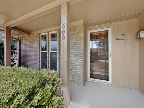 600 Britain Ct, Irving, TX, 75062-8932 | Card Image