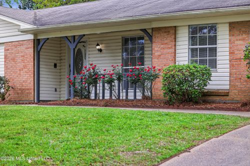 1206 Cliffdale Dr, Clinton, MS, 39056-3406 | Card Image