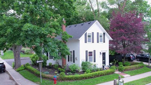 124 Chisholm St, Oakville, ON, L6K3J2 | Card Image