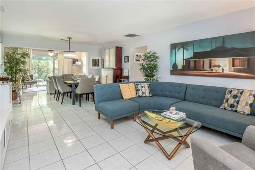 2209 N 15th Ave, Hollywood, FL, 33020-2207 | Card Image