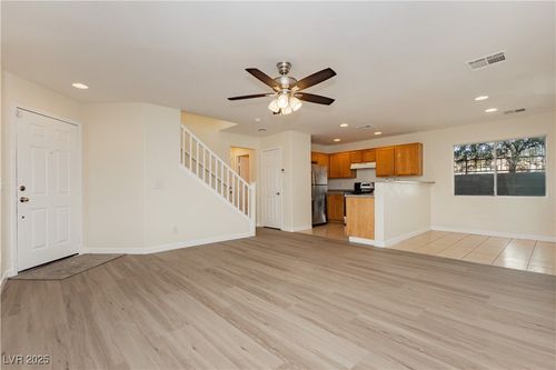 1072 Valetta Flat Ave, Las Vegas, NV, 89183-4686 | Card Image