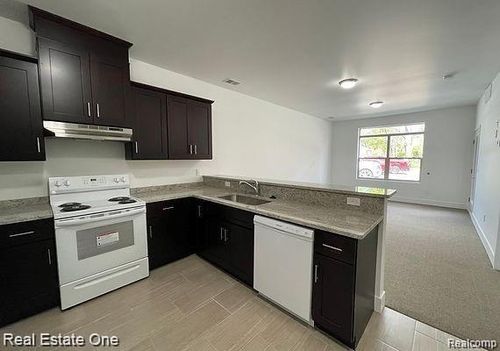 3-24356 Ann Arbor Trl, Dearborn Heights, MI, 48127-1708 | Card Image