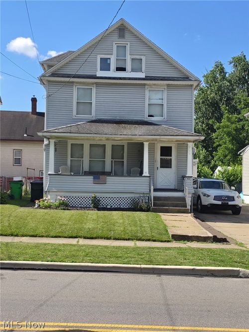 966 W Hopocan Avenue, Barberton, OH, 44203 | Card Image