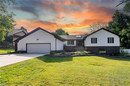 115 Coachlight Trl, Burlington, NC, 27215-9702 | Card Image