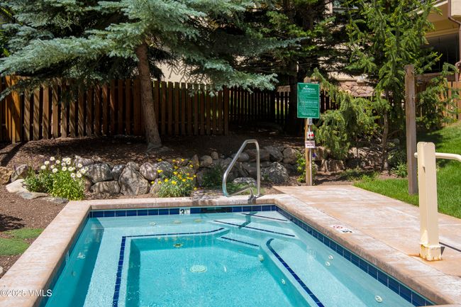 215216 - 684 W Lionshead Cir, Condo with 2 bedrooms, 2 bathrooms and null parking in Vail CO | Image 24