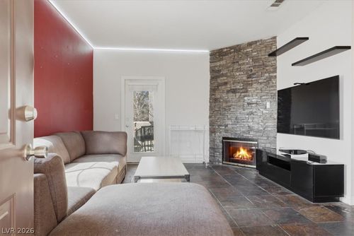 2038-5250 S Rainbow Blvd, Las Vegas, NV, 89118-0624 | Card Image