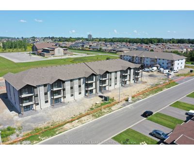 305-20 Hillside Meadow Dr, Condo with 2 bedrooms, 1 bathrooms and 1 parking in Quinte West ON | Image 1