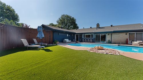 3711 Blue Trace Ln, Farmers Branch, TX, 75244-5408 | Card Image