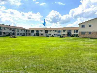 21 - 1700 River Road, Condo with 2 bedrooms, 1 bathrooms and null parking in Marysville MI | Image 1