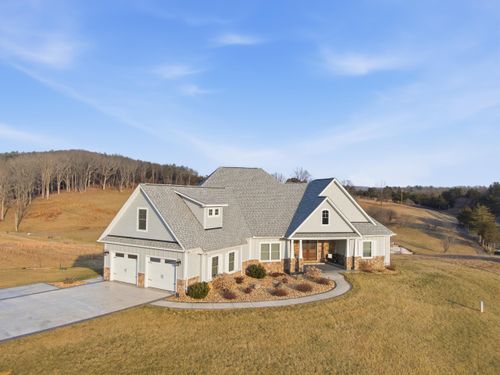 6671 Tanager Ln, Dublin, VA, 24084-6072 | Card Image