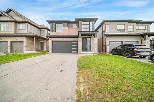 7249 Parkside Rd, Niagara Falls, ON, L2H3V4 | Card Image