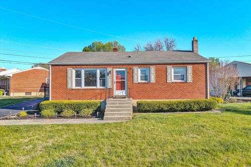 334 Lynn Haven Cir, Vinton, VA, 24179-1822 | Card Image