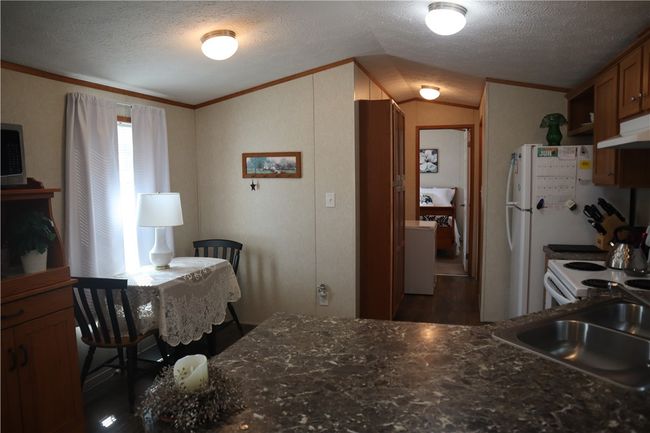 143 Knobvue Dr, House other with 3 bedrooms, 2 bathrooms and 2 parking in Freedom PA | Image 4