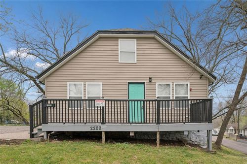 2200 S Hall Avenue, Independence, MO, 64053 | Card Image
