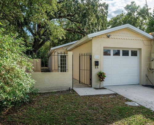 218 Oglethorpe Place, Orlando, FL, 32804 | Card Image