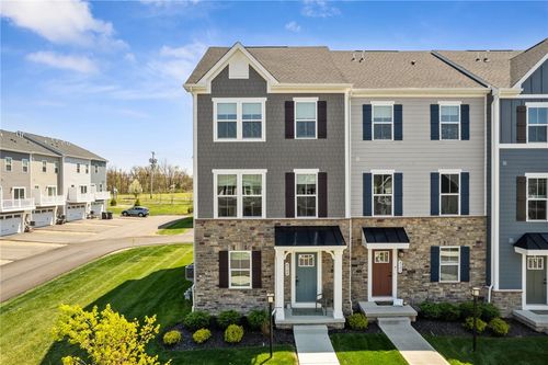 4508 Spruce Rd, Gibsonia, PA, 15044-6924 | Card Image