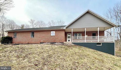 217 Fort Worth Rd, BREEZEWOOD, PA, 15533-7772 | Card Image
