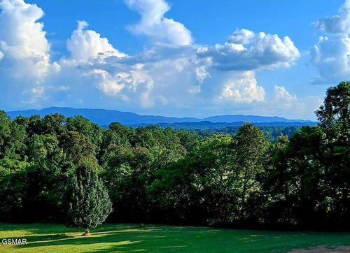 2856 Huntleigh Ct, Kodak, TN, 37764 | Card Image