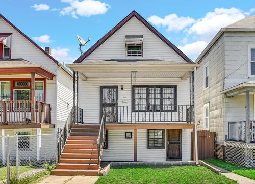 8533 S Manistee Ave, CHICAGO, IL, 60617-3153 | Card Image