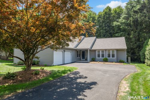 3 Racebrook Ct, Cheshire, CT, 06410-2328 | Card Image