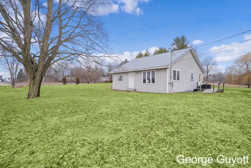 4823 84th St Se, Caledonia, MI, 49316-9730 | Card Image