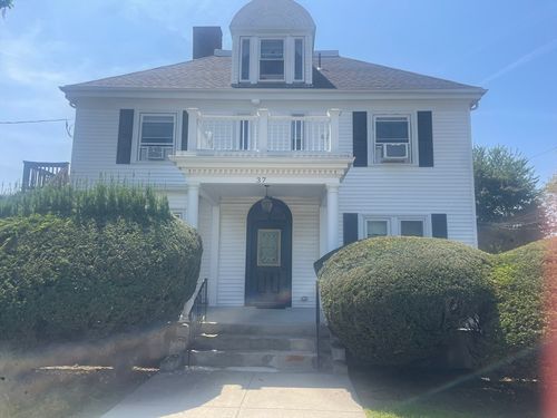 apt-4-37 Elliott St, Danvers, MA, 01923-2522 | Card Image