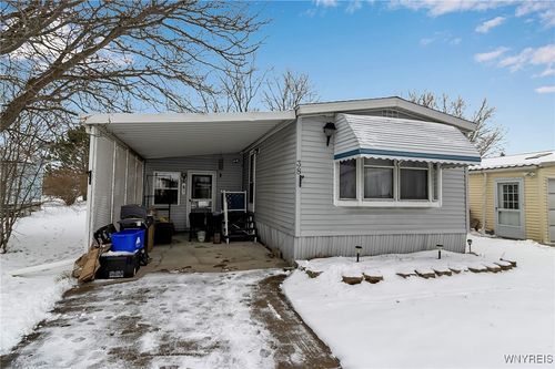 38 Harmony Ln, Cheektowaga, NY, 14225-2400 | Card Image