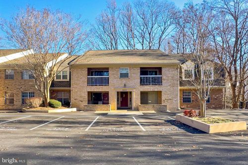 apt-304-5833 Cove Landing Rd, BURKE, VA, 22015-4706 | Card Image