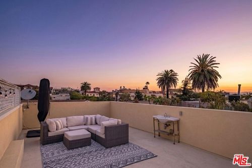 2-4071 Lafayette Pl, Culver City, CA, 90232-2833 | Card Image
