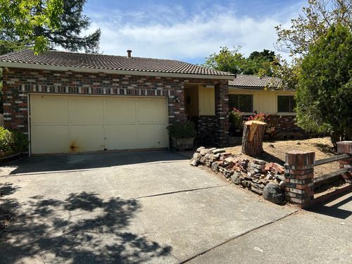 19015 Junipero Serra Dr, Sonoma, CA, 95476-5506 | Card Image