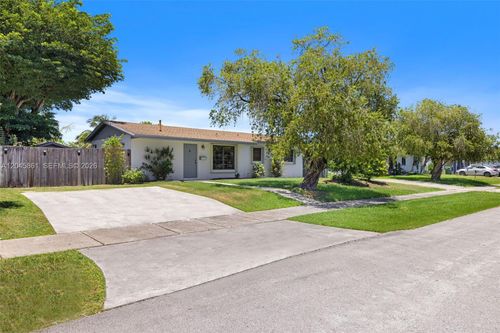 9971 Sw 156th Ter, Miami, FL, 33157-1643 | Card Image
