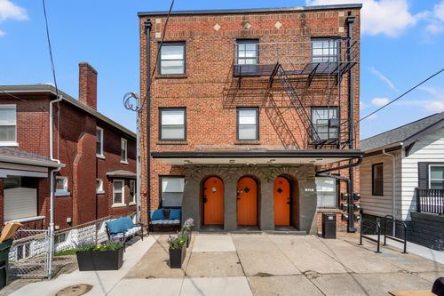 217 W 13th St, Newport, KY, 41071-4822 | Card Image