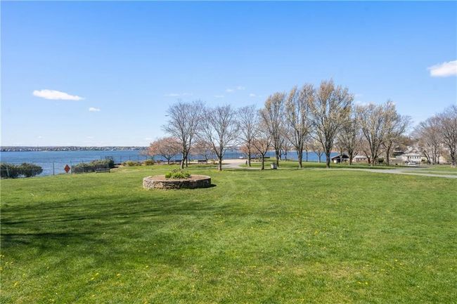 844 Bullocks Point Ave, Condo with 2 bedrooms, 3 bathrooms and 1 parking in Riverside RI | Image 28