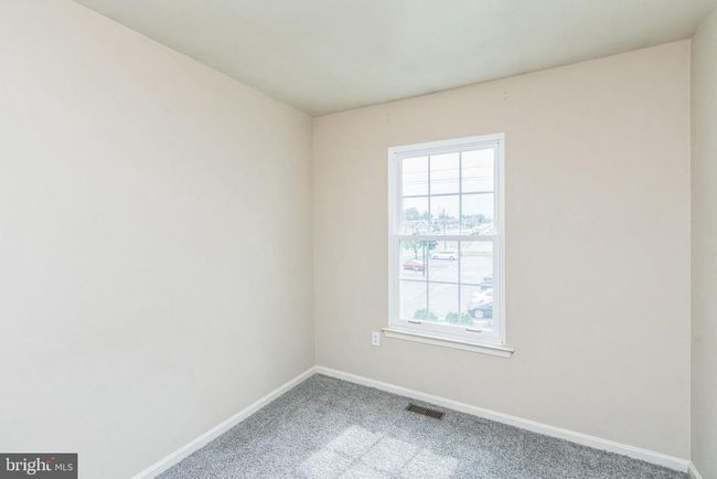 7946 Brighton Way, Townhouse with 3 bedrooms, 2 bathrooms and null parking in MANASSAS VA | Image 10