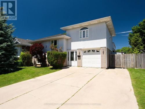 46 Lee Cres, Goderich, ON, N7A4K8 | Card Image