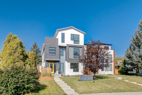 27 Hendon Place Nw, Calgary, AB, T2K2A2 | Card Image