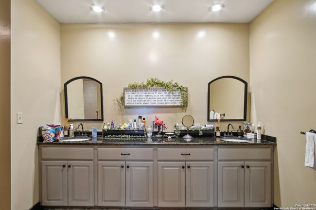 2148 County Road 220, Home with 3 bedrooms, 2 bathrooms and null parking in Floresville TX | Image 21
