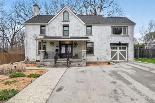 671 Harvest Road, Dundas, ON, L9H5K3 | Card Image