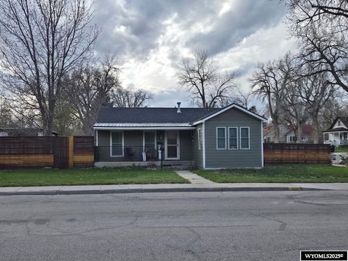 721 2nd St, Lander, WY, 82520-3703 | Card Image