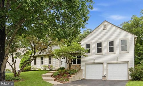 15104 Honsena Dr, CENTREVILLE, VA, 20120-1418 | Card Image