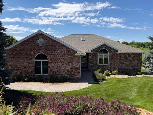 27 Golfside Dr, Pleasanton, NE, 68866-3098 | Card Image
