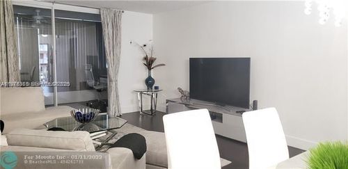 apt-202-301 Ne 14th Ave, Hallandale Beach, FL, 33009-7439 | Card Image