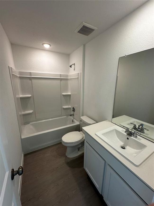 18736 Barrichello Dr, House other with 4 bedrooms, 3 bathrooms and 2 parking in Conroe TX | Image 7