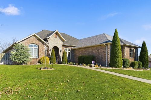 611 N Rockingham Ave, Nixa, MO, 65714-8711 | Card Image